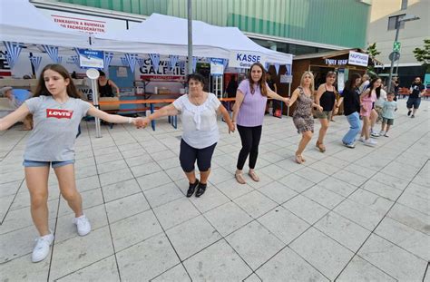 Tanz Und Musik Beim Griechischen Sommerfest