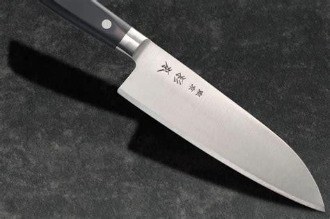 Ultimate Guide to Santoku Knives: History, Design, and Tips