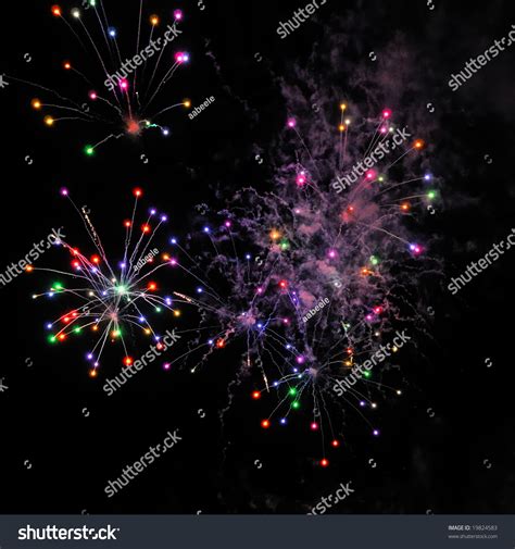 PowerPoint Template: colorful-fireworks (iupjlmpk)