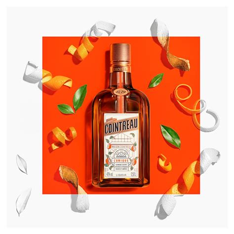 Cointreau L Unique Orange Liqueur Triple Sec Cl Bestway Wholesale