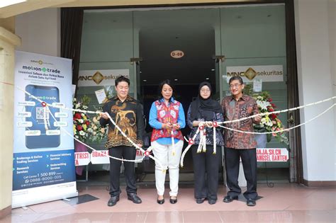 Foto Perluas Jaringan Mnc Sekuritas Resmikan Kantor Cabang Radio Dalam