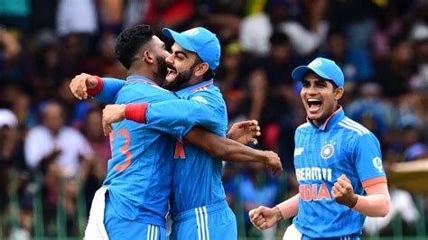 Asia Cup 2023 Final Mohammed Siraj Leaves Virat Kohli In Splits With