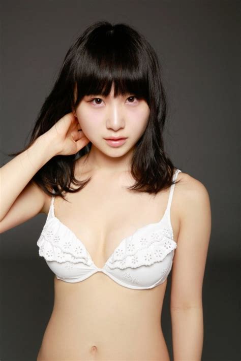 元akb48高橋朱里のグラビアエロ画像20枚！むっちりしたお尻や腋がエロい水着下着グラビア エロネタ画像庫