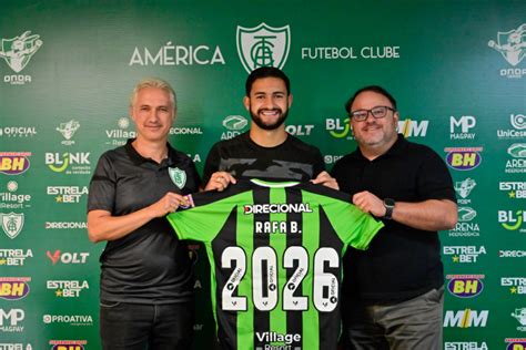 América renova contrato de zagueiro da base que pode ganhar chance