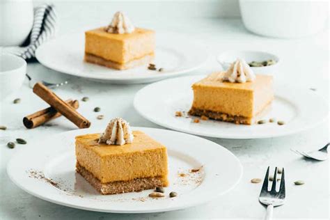 The Best Keto Pumpkin Cheesecake