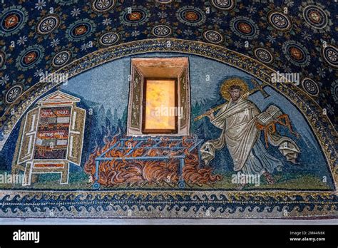 Beautiful Mosaics In The Basilica Di San Vitale Unesco World Heritage