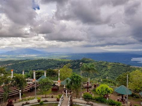 peoples park   sky tagaytay city park aerial view