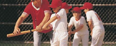 Catching Technique In Youth Baseball | The Youth Sports Hub