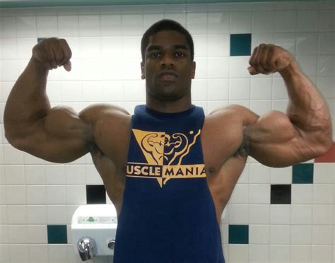 Daily Bodybuilding Motivation 22 Year Old Donte Franklin 6 Ft 215