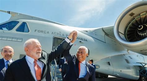 Brasil E Portugal Firmam Acordo Para Fabrica O Do Avi O Super Tucano