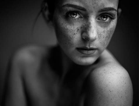 35 stunning black and white portraits - Pictolic