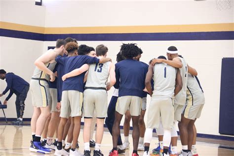 Mens Basketball Regionals Randall University