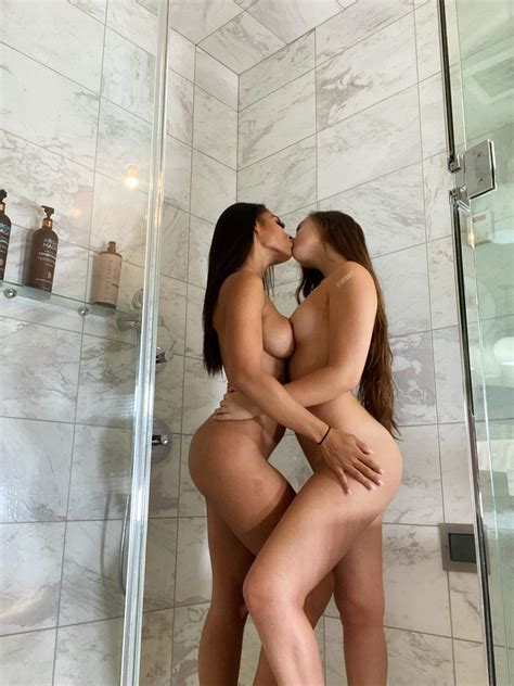 Hot Shower Porn Pic