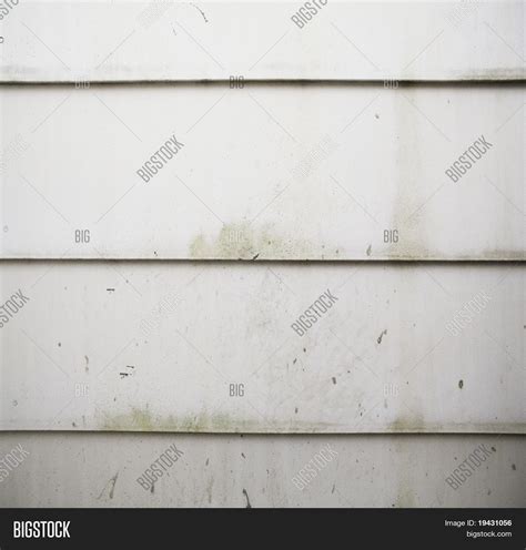 Grungy White House Image & Photo (Free Trial) | Bigstock