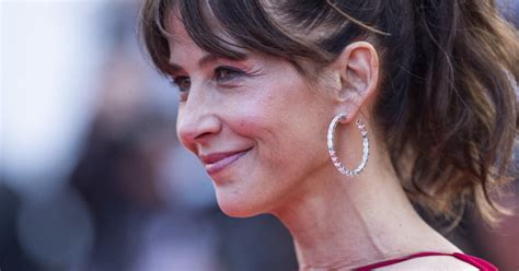 Sophie Marceau Première photo de sa fille Juliette dévoilée à 20 ans la jolie blonde a le