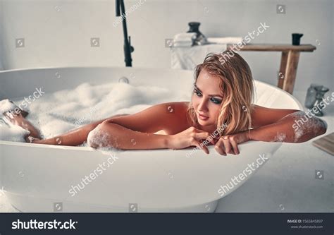 Sexy Naked Woman Posing White Bath Stock Photo 1565845897 Shutterstock