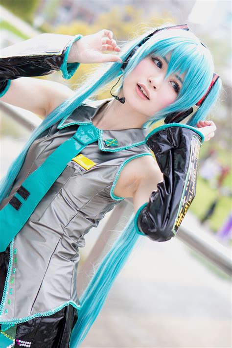 Madanimush O Cosplay Miku Hatsune Vocaloid