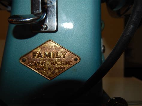 Vintage Sewing Machine | Collectors Weekly