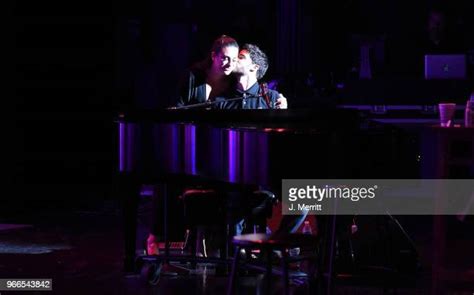 Best Of Darren Criss On Twitter Lea Michele And Darren Criss Perform