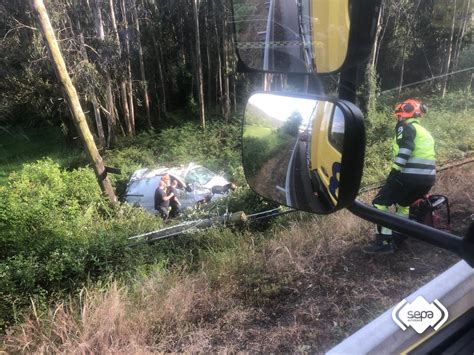 Un hombre resultó herido al perder el control de una furgoneta y