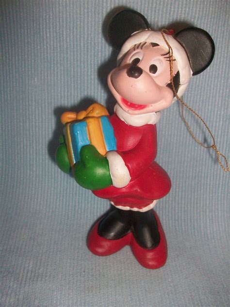 Minnie Christmas ornament | Minnie christmas, Mickey and friends ...