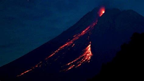 Update Gunung Merapi Mei Mengeluarkan Kali Guguran Lava Ke