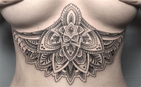 Tatouages Underboobs Quand Le Choquant Devient Tendance Tattoome