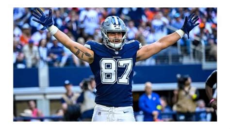 Jake Fergusons Girlfriend: The Untold Story Of His Relationship