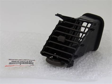 Genuine Center Air Vent Trim Rh New Piece For Toyota Hilux Vigo Mk