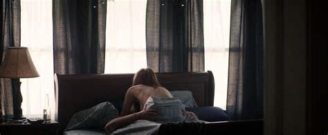 Naked Zoey Deutch In Vincent N Roxxy