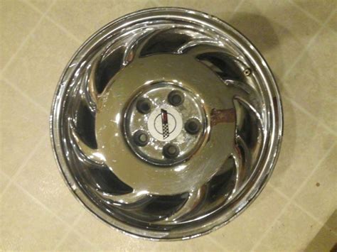 Find CORVETTE C4 FACTORY CHROME ALUMINUM WHEEL 17 X 9.5 in Sparks ...