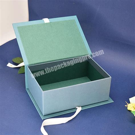 Custom Luxury Magnetic Paper Cardboard Lipstick Gift Box Skincare