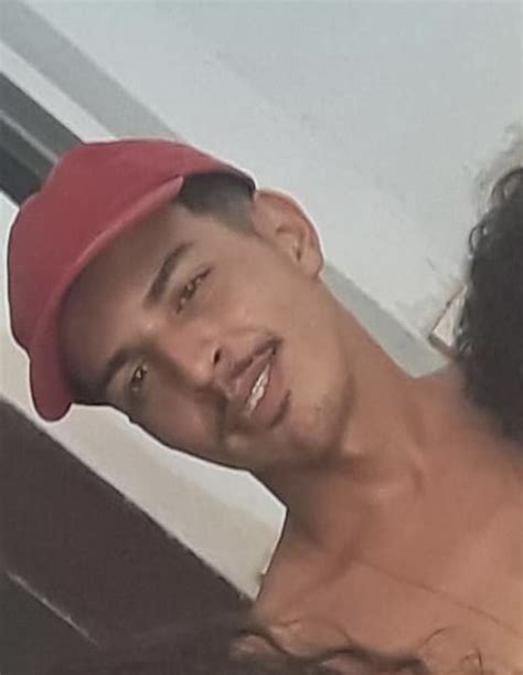 Familiares procuram por jovem de 22 anos desaparecido há mais de 10