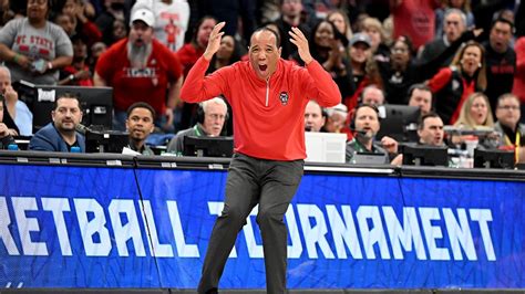 Nc State Three Point Buzzer Beater Forces Ot Giving Way To First Acc