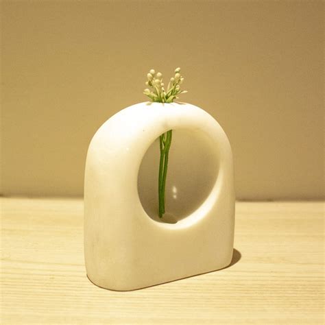 The White Indian Marble Naked Vase Byorahomes