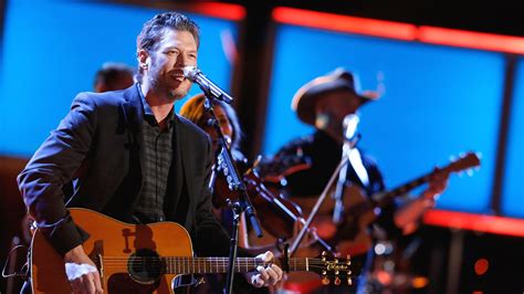 Watch The Voice Highlight Blake Shelton Gonna