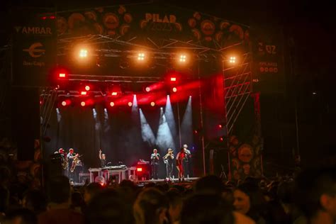 Fiestas del Pilar 2023 fotos del concierto de Iseo Dodosound Imágenes