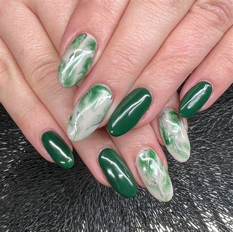 Green Marble Hyper Nails