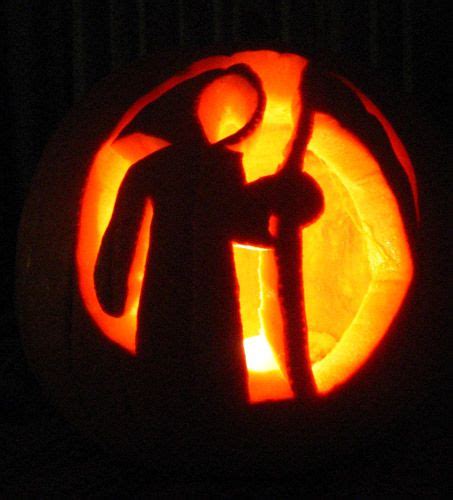 20 Grim Reaper Pumpkin Carving Ideas and Designs for Halloween | EntertainmentMesh