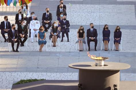 Homenaje a las víctimas del Covid las imágenes del funeral de Estado