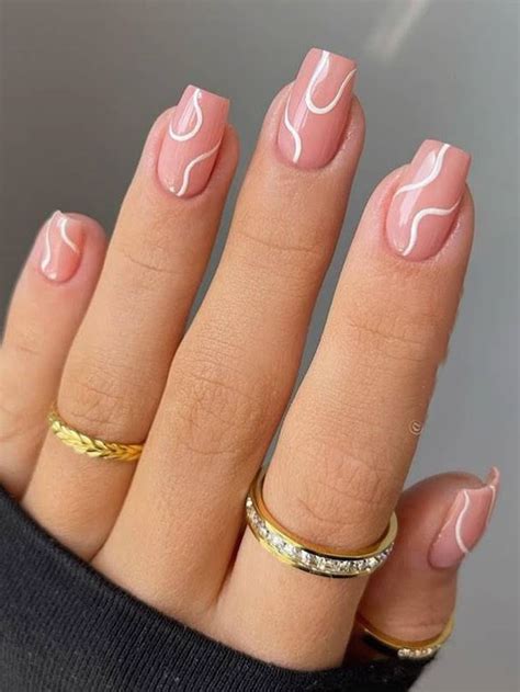 Casual Nails Chic Nails Trendy Nails Stylish Nails Nude Nail Designs Short Acrylic Nails
