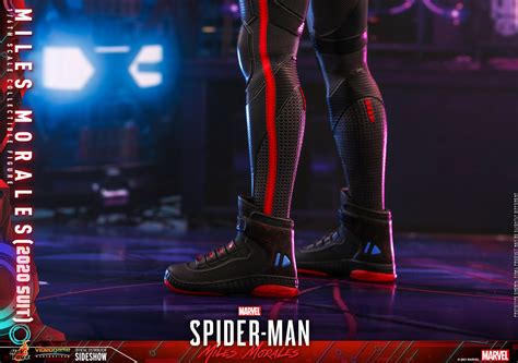 Miles Morales 2020 Suit Sixth Scale Collectible Figure By Hot Toys Sideshow Collectibles