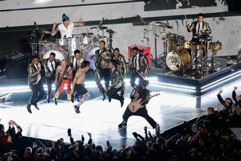 Review Super Bowl XLVIII : Halftime Show : Bruno Mars | LIVE-PRODUCTION.TV