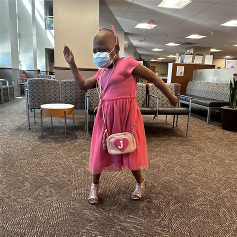 AlifeforJailyn say she ready to go home she feeling better 💜Thank you