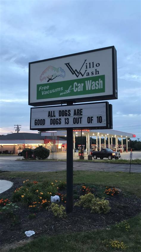 Nothing sells a car wash like a drunk quote. : r/funny