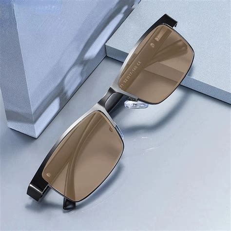 Fashion Reading Glasses Color Changing Metal Frame For Men Chameleon