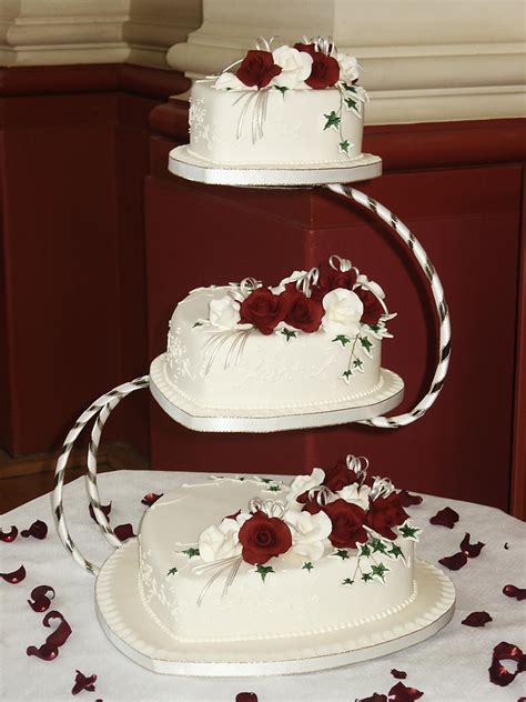 White, Burgundy Wedding Cake by Franbann on DeviantArt