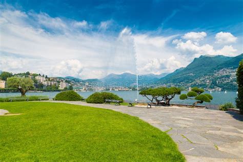 Lugano Cantone Il Ticino Svizzera Lakeside E Lago Di Lugano Un Bello