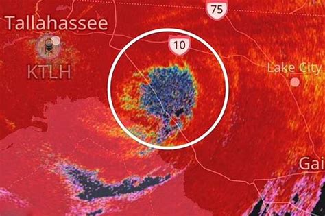 Radar Snimio Plavu Mrlju U Oku Uragana Koji Hara Amerikom U Njoj Su