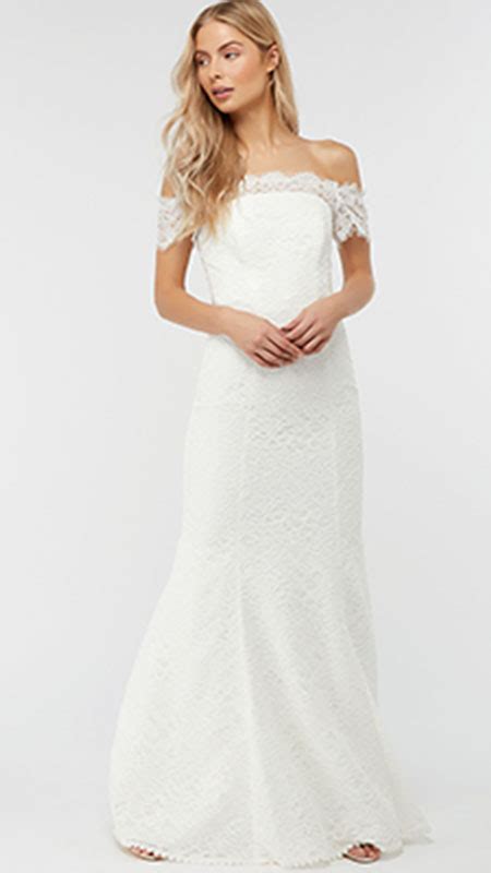 45 Best Casual Wedding Dresses For Carefree Brides The Trend Spotter